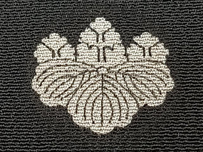 平和屋着物■豪華黒留袖　駒刺繍　籬草花文　金彩　正絹　逸品　CABF8150xi