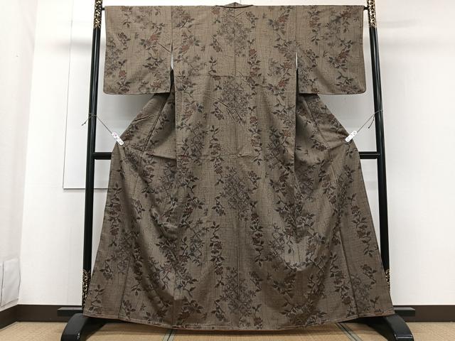 平和屋着物▽上質な紬 　単衣　よろけ縞枝葉文 　正絹　逸品　未使用　CAAV3163ut 平和屋着物□上質な紬 よろけ縞草花文 正絹 逸品 未使用 CABF8176xi