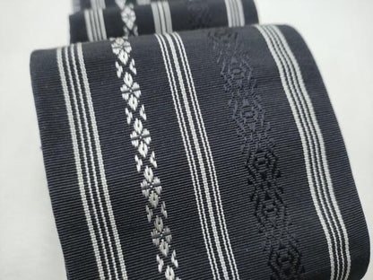平和屋着物●男性　本場筑前博多織　両面　角帯　献上　黒地　正絹　逸品　CABF8419hy