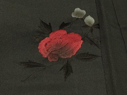 平和屋着物＃羽織　総刺繍　草花文　黒地　正絹　逸品　CABF8816in