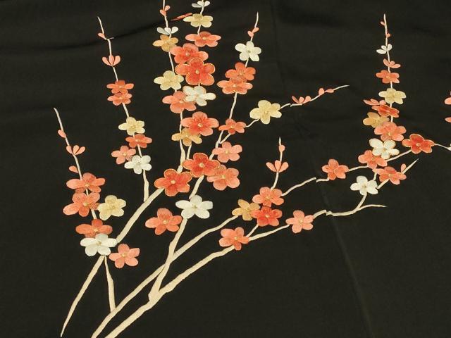 平和屋着物＃羽織　駒刺繍　総刺繍　槍梅文　黒地　正絹　逸品　CABF8838in