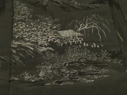 平和屋着物＃羽織　寿光織　遠山風景文　黒地　金銀糸　正絹　逸品　CABF8851in