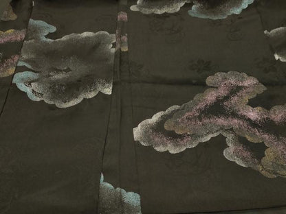 平和屋着物＃羽織　寿光織　雲重ね文　黒地　金銀糸　正絹　逸品　CABF8856in