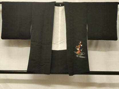 平和屋着物＃羽織　流水草花文　黒地　金彩　正絹　逸品　CABF8880in