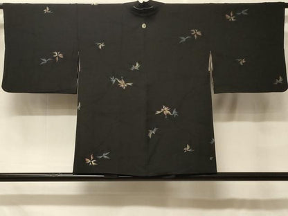 平和屋着物＃羽織　寿光織　枝花文　黒地　金糸　正絹　逸品　CABF8932in