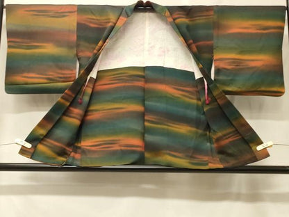 平和屋着物＃羽織　横段霞文　暈し染め　正絹　逸品　CABF8935in