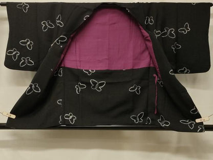 平和屋着物＃道行コート　絞り　舞蝶文　黒地　鈴乃屋扱い　正絹　逸品　CABF8947in