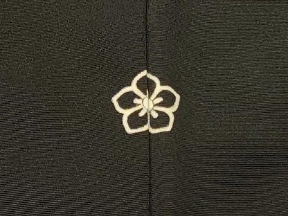 平和屋着物＃羽織　寿光織　枝葉文　黒地　金銀糸　正絹　逸品　CABF8954in