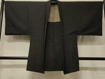平和屋着物＃男性　長羽織　お召縮緬　黒地　正絹　逸品　CABF8962in