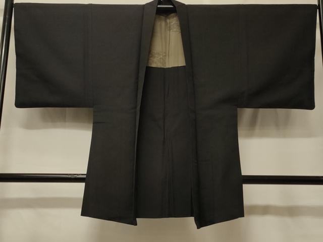 平和屋着物＃男性　長羽織　お召縮緬　黒地　正絹　逸品　CABF8962in