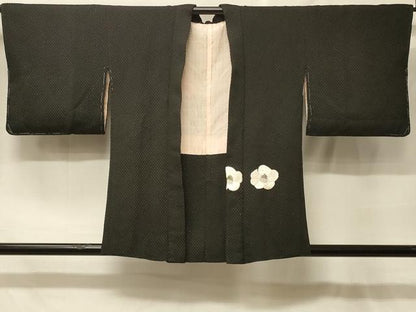 平和屋着物＃羽織　刺繍　椿　黒地　銀糸　正絹　逸品　CABF8984in