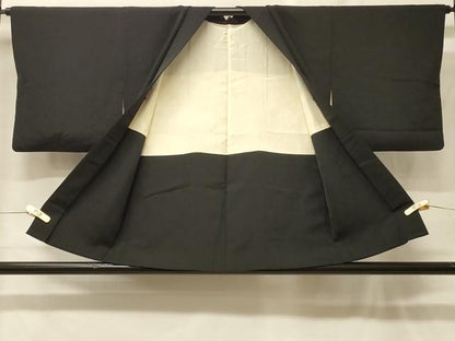 平和屋着物＃羽織　鏡裏正倉院花文　黒地　正絹　逸品　CABF8985in