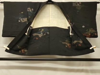 平和屋着物＃羽織　寿光織　霞舞花文　黒地　金銀糸　正絹　逸品　CABF8986in