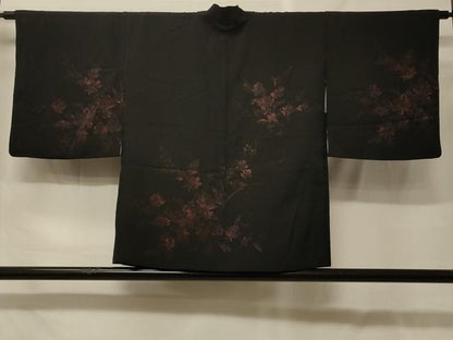 平和屋着物＃羽織　寿光織　草花文　黒地　正絹　逸品　CABF9050in