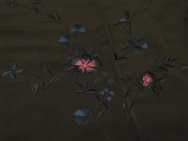 平和屋着物＃羽織　総刺繍　枝花文　黒地　正絹　逸品　CABF9077in