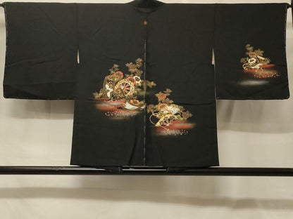 平和屋着物＃羽織　刺繍　源氏車絵巻花文　黒地　金彩　正絹　逸品　未使用　CABF9086in