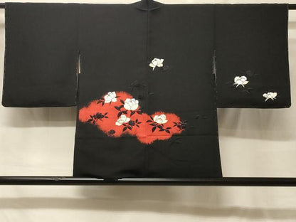 平和屋着物＃羽織　刺繍　草花文　黒地　正絹　逸品　未使用　CABF9091in