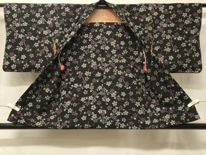 平和屋着物＃羽織　枝花文　黒地　正絹　逸品　CABF9106in
