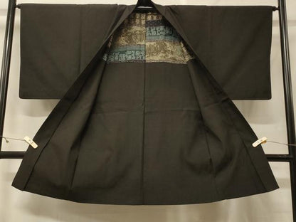 平和屋着物＃男性　長羽織　黒地　正絹　逸品　CABF9114in