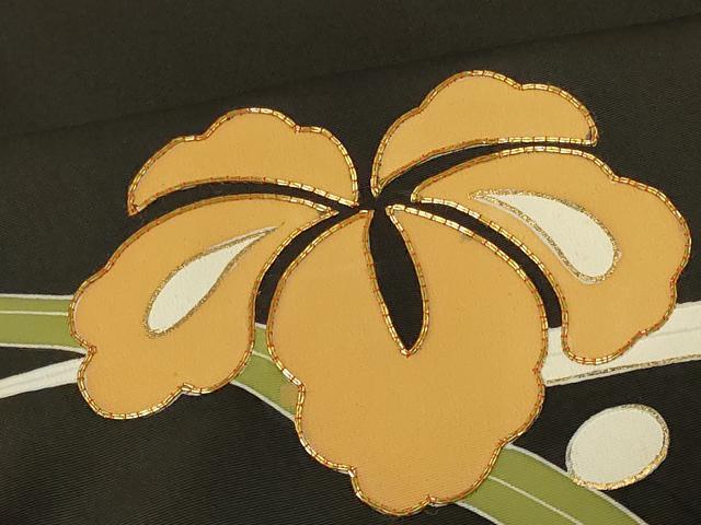 平和屋着物＃羽織　駒刺繍　舞花文　黒地　金彩　正絹　逸品　CABF9126in