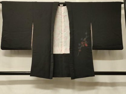 平和屋着物＃羽織　手描き　枝梅文　黒地　金彩　正絹　逸品　CABF9144in
