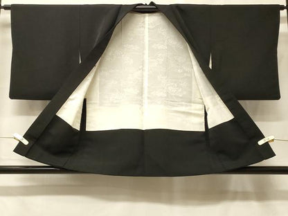 平和屋着物＃羽織　枝梅文　黒地　金銀彩　正絹　逸品　CABF9147in