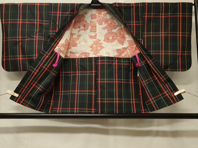 平和屋着物＃本場縞大島紬　羽織　格子柄　黒地　正絹　逸品　CABF9177in