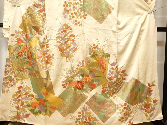平和屋着物■豪華振袖　駒刺繍　破れ色紙草花文　金彩　正絹　逸品　CABF9266ev