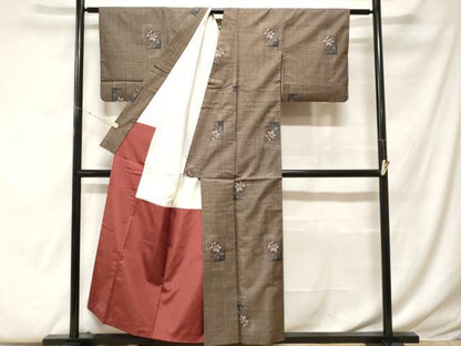 平和屋着物■本場大島紬　7マルキ　色紙重ね更紗枝花文　正絹　逸品　CABF9297ev