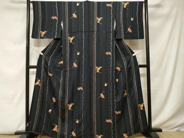 平和屋着物●上質な小紋　箔散らし　黒地　金彩　正絹　逸品　BAAW0979hj 平和屋着物□上質な小紋 色紙重ね草花文 黒地 金彩 正絹 逸品 CABF6517ou