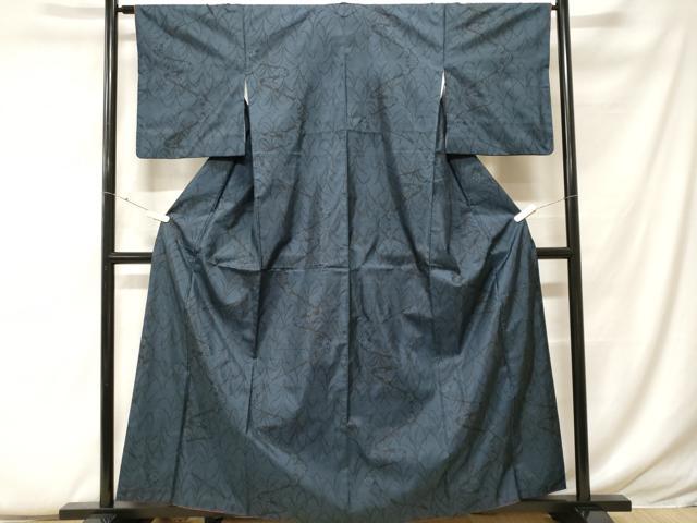 平和屋着物∞道中着　本場大島紬　9マルキ　飛鶴松文　ロング丈　正絹　逸品　未使用　CABE4870ua 平和屋着物○本場大島紬 白大島 9マルキ 流水草花文 正絹 逸品 未使用
