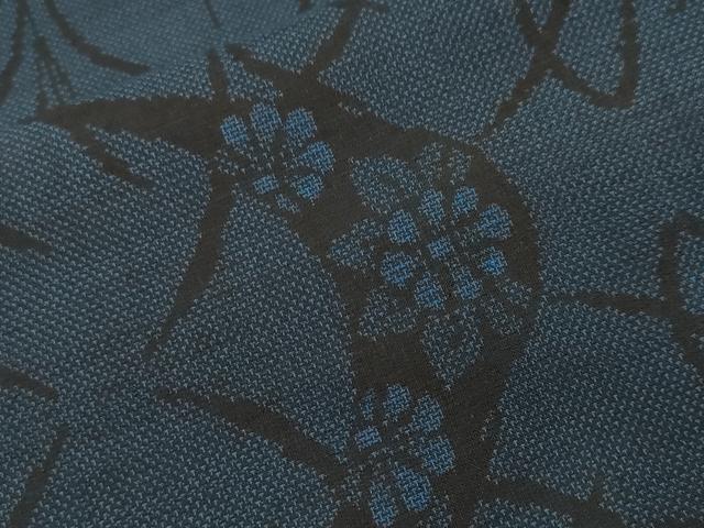平和屋着物●本場大島紬　9マルキ　草花文　正絹　逸品　DABA1897ps 平和屋着物○本場大島紬 白大島 9マルキ 流水草花文 正絹 逸品 未使用