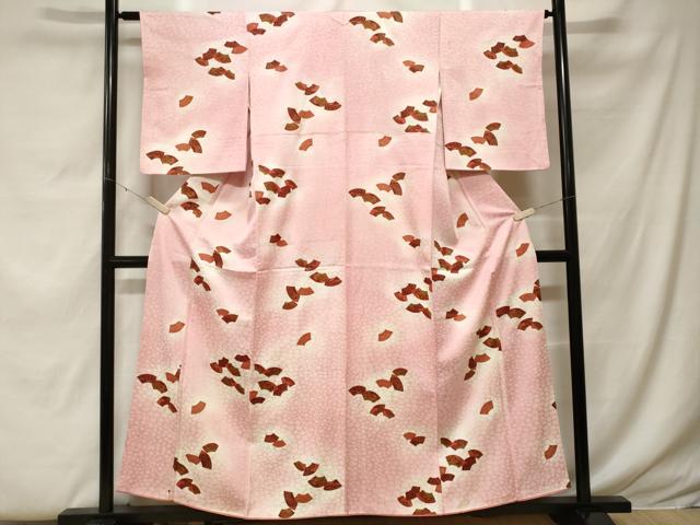 平和屋着物●上質な色無地　舞葉地紋　砥粉色　ロング丈　正絹　逸品　AABF5504fy 平和屋着物▽上質な色無地 単衣 芝地紋 秘色色 正絹 逸品 未使用