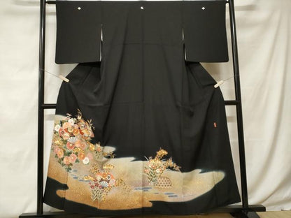 平和屋着物■豪華黒留袖　作家物　駒刺繍　籬流水扇面花丸文　暈し染め　金彩　正絹　逸品　CABF9793ev