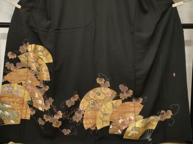 平和屋着物■豪華黒留袖　作家物　本手描友禅　京染　松竹梅蔦の葉扇面文　金彩　正絹　逸品　CABF9809ev