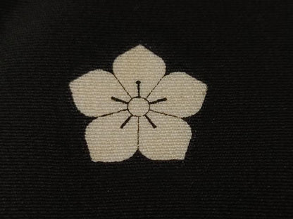 平和屋着物■豪華黒留袖　作家物　本手描友禅　京染　松竹梅蔦の葉扇面文　金彩　正絹　逸品　CABF9809ev