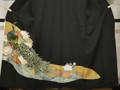 平和屋着物■豪華黒留袖　刺繍　孔雀花文　金彩　正絹　逸品　CABF9814ev