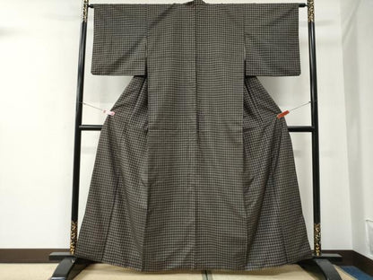 平和屋着物●本場大島紬　9マルキ　幾何学文様　やまと誂製　正絹　逸品　CABG0033yc