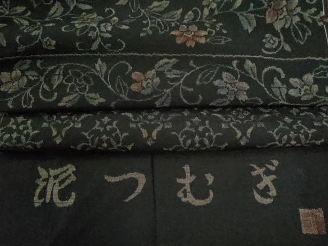 平和屋着物●泥つむぎ　横段更紗花唐草文　黒地　反端付き　正絹　逸品　未使用　CABG0056yc