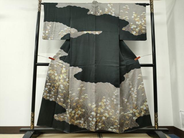 平和屋着物●訪問着　万寿菊　草花文　黒地　金彩　正絹　逸品　CABG0070yc