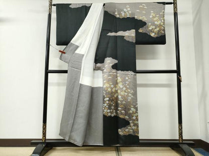 平和屋着物●訪問着　万寿菊　草花文　黒地　金彩　正絹　逸品　CABG0070yc
