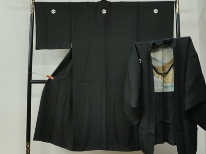 平和屋着物●男性　黒紋付　羽織セット　羽裏：虎　正絹　逸品　CABG0101yc