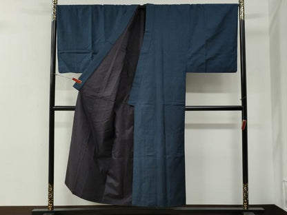 平和屋着物●男性　本場大島紬　アンサンブル　100亀甲　総詰め　羽裏：富士・龍　正絹　逸品　CABG0110yc