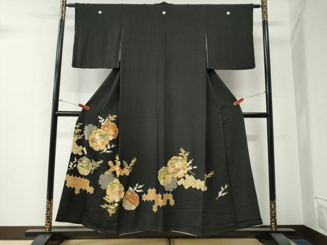 平和屋着物●創業460年・千總　黒留袖　駒刺繍　雪輪松竹梅宝尽くし花文　金彩　三越扱い　正絹　逸品　CABG0119yc