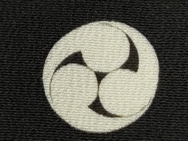 平和屋着物●創業460年・千總　黒留袖　駒刺繍　雪輪松竹梅宝尽くし花文　金彩　三越扱い　正絹　逸品　CABG0119yc