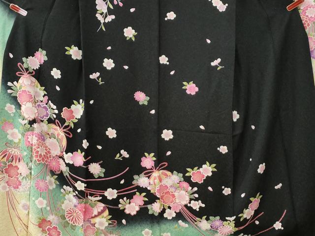 平和屋着物●豪華振袖　毬草花文　暈し染め　黒地　金通し地　正絹　逸品　CABG0146yc