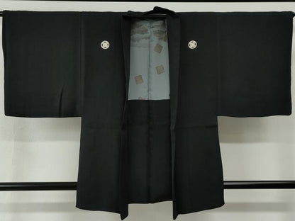 平和屋着物●男性　黒紋付　羽織セット　羽裏：破れ色紙風景文　正絹　逸品　CABG0182yc