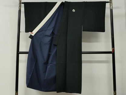 平和屋着物●男性　黒紋付　羽織セット　羽裏：破れ色紙人物文　正絹　逸品　CABG0185yc