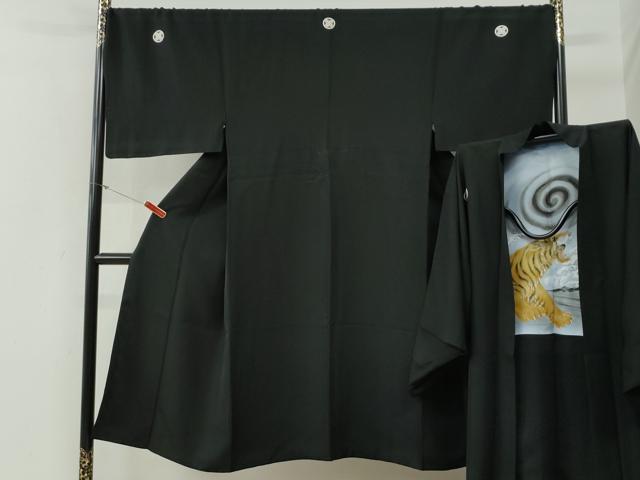 平和屋着物●男性　黒紋付　羽織セット　羽裏：虎・龍　キングサイズ　正絹　逸品　CABG0187yc
