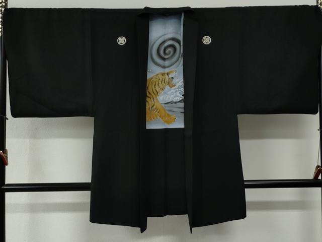 平和屋着物●男性　黒紋付　羽織セット　羽裏：虎・龍　キングサイズ　正絹　逸品　CABG0187yc